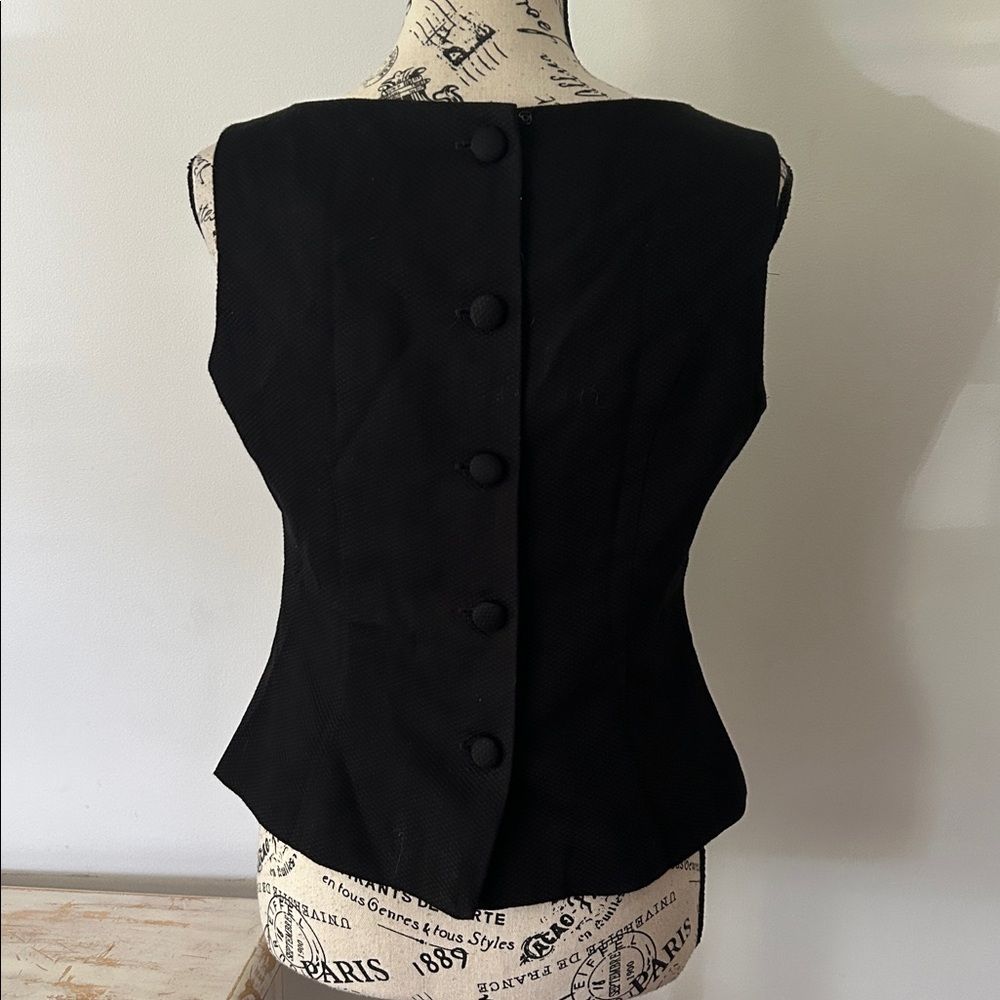 Vintage Jessica Howard Embroidered Butterfly Button Back Top Women's size 6 - Picture 2 of 7